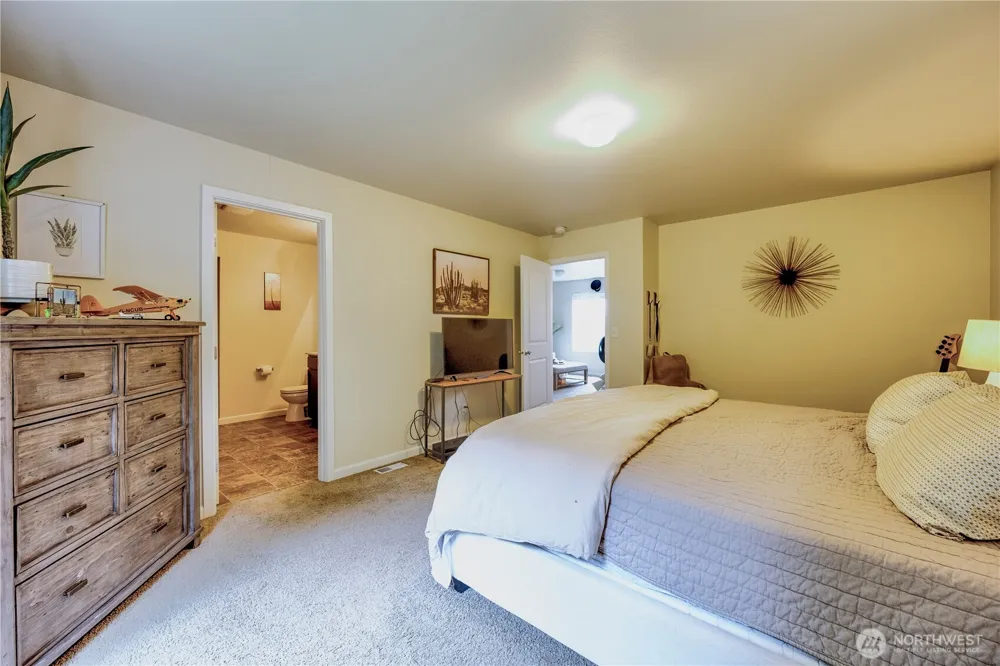 7129 Munn Lake Drive SE Tumwater, WA 98501