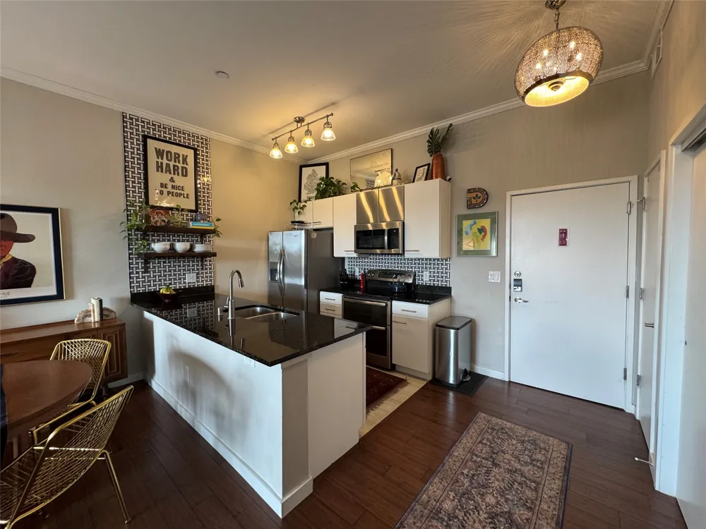 3025 Bryan Street #3E Dallas, TX 75204
