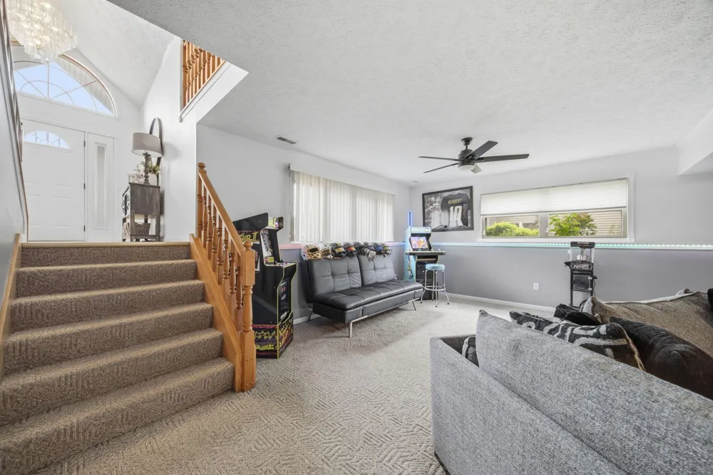 3020 Diamond Drive Hobart, IN 46342
