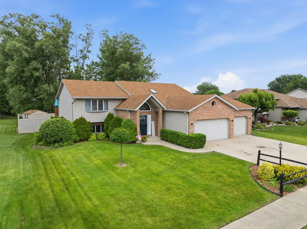 3020 Diamond Drive Hobart, IN 46342