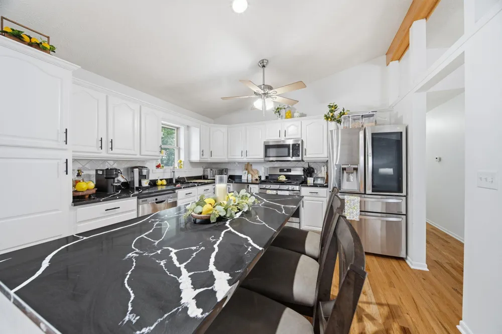 3020 Diamond Drive Hobart, IN 46342