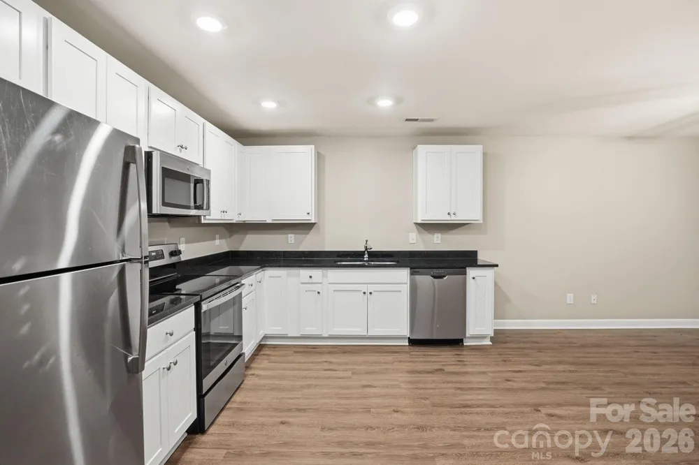 719 Hillside Street Kannapolis, NC 28083