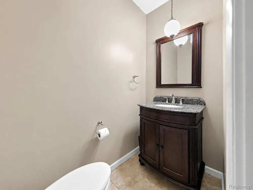 1330 Meadow Green Lane Linden City, MI 48451
