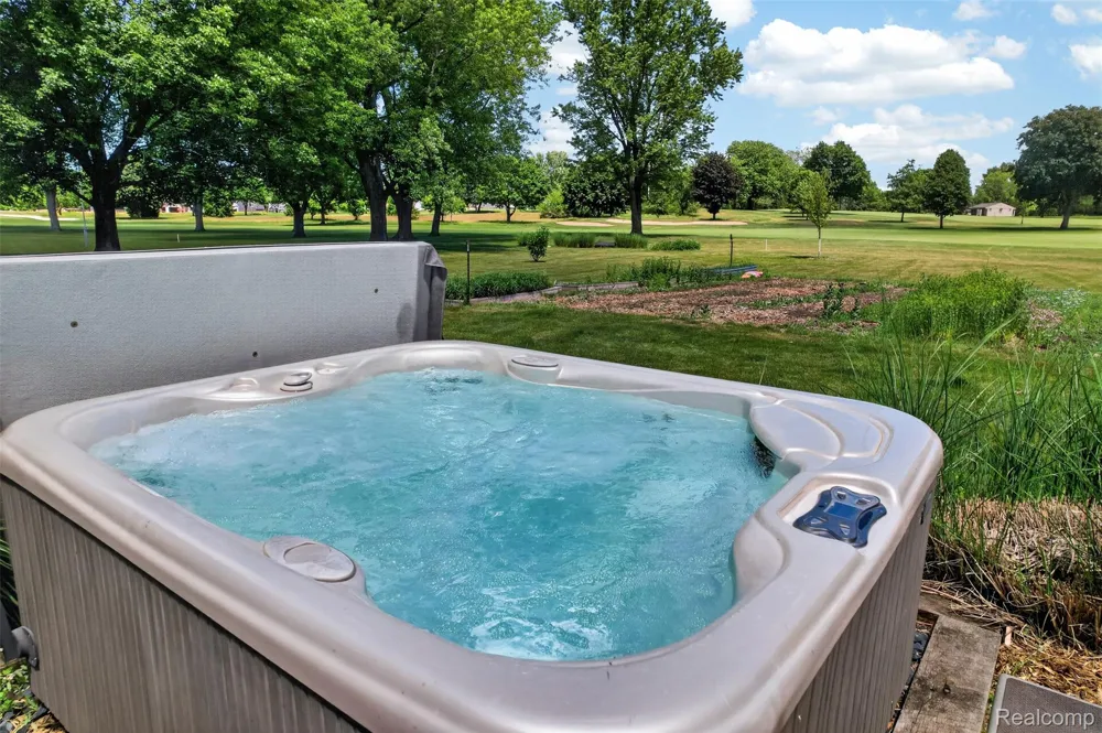 1330 Meadow Green Lane Linden City, MI 48451