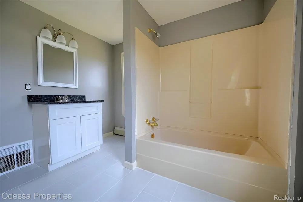 6294 SWARTOUT ROAD Clay Township, MI 48001