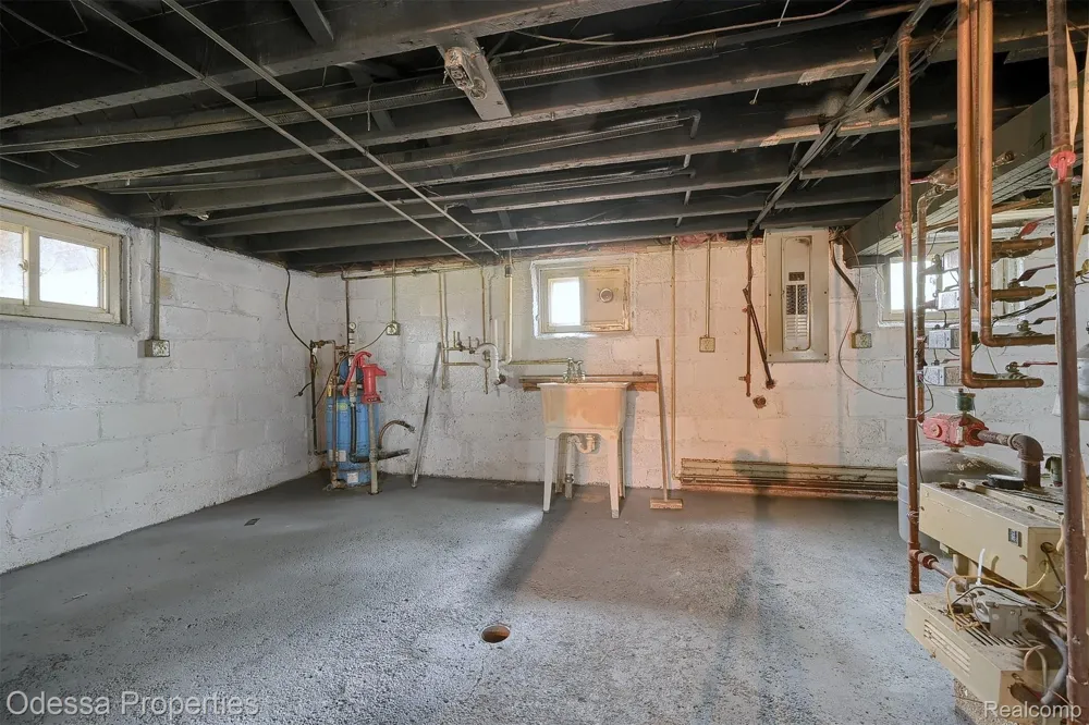 6294 SWARTOUT ROAD Clay Township, MI 48001