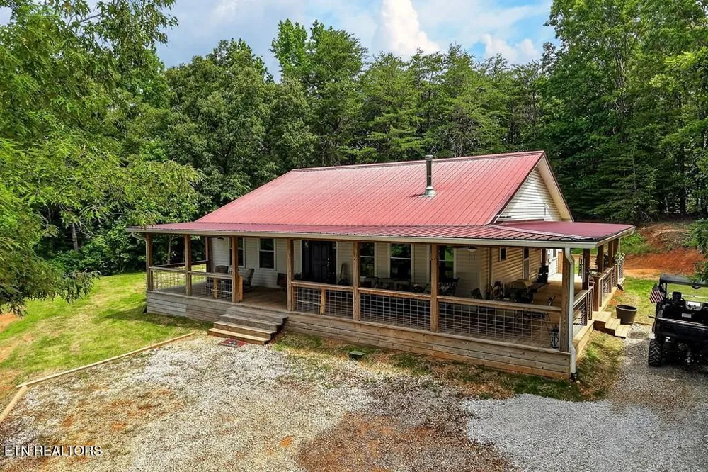 211 Arizona Lane Walling, TN 38587