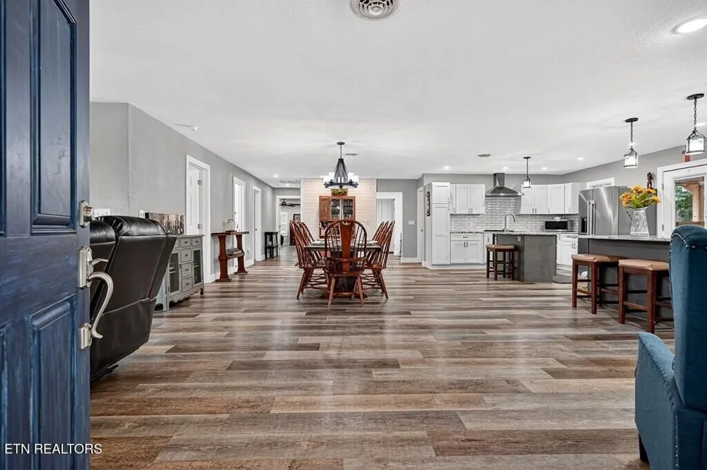 211 Arizona Lane Walling, TN 38587