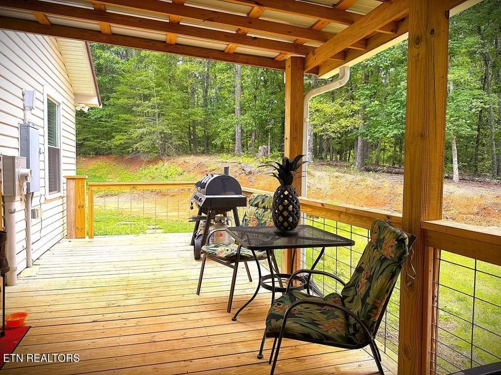 211 Arizona Lane Walling, TN 38587