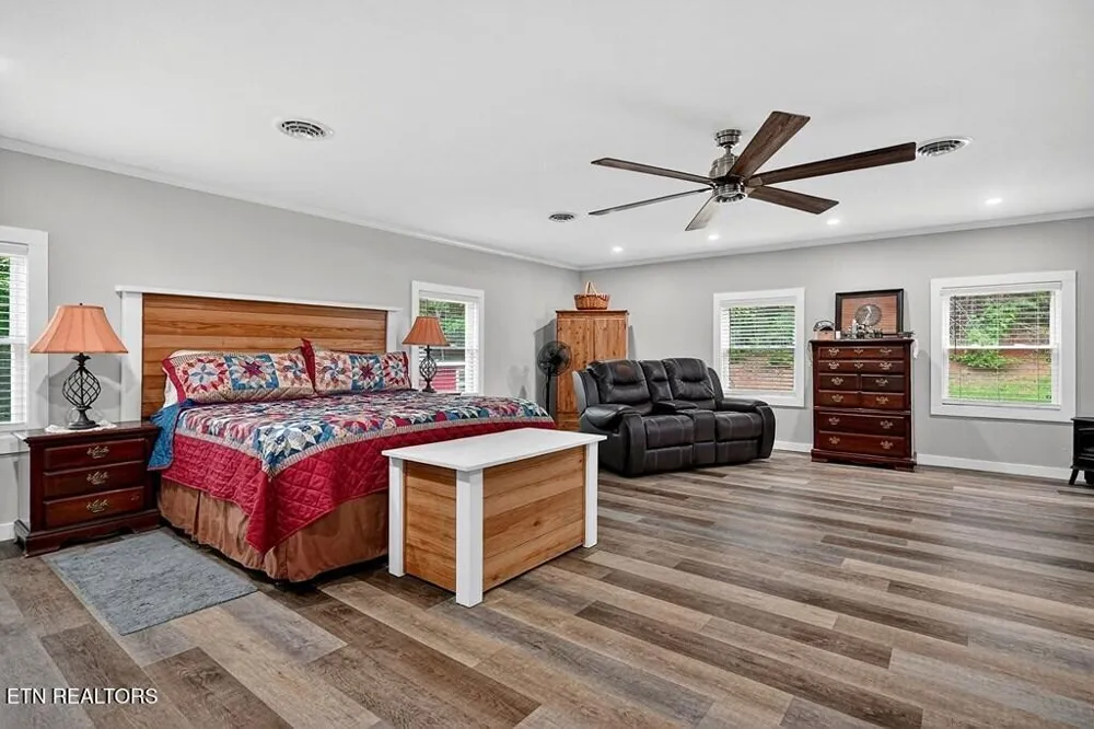 211 Arizona Lane Walling, TN 38587