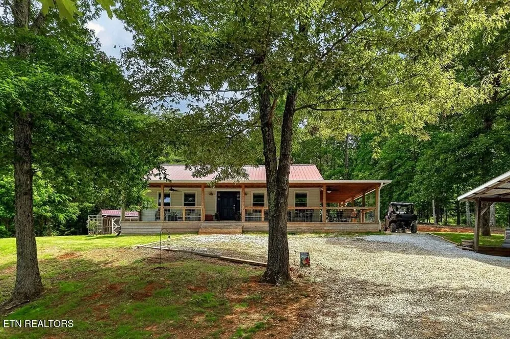 211 Arizona Lane Walling, TN 38587