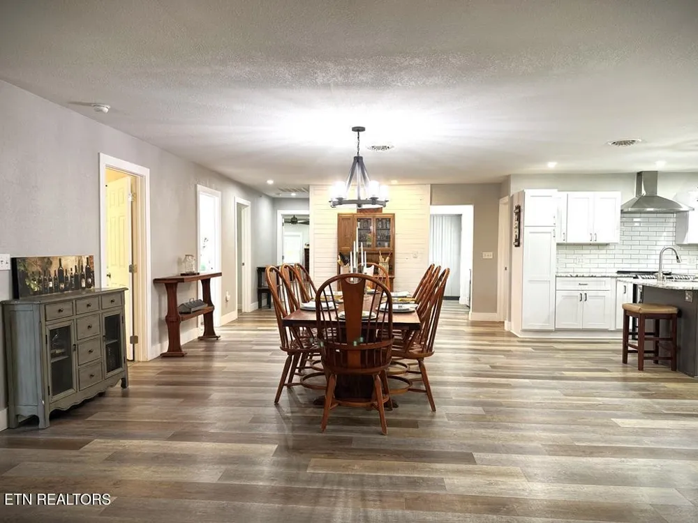 211 Arizona Lane Walling, TN 38587