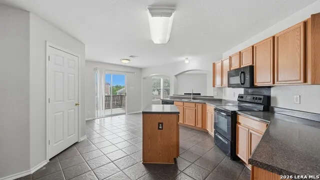 214 HALLIE CV San Antonio, TX 78227