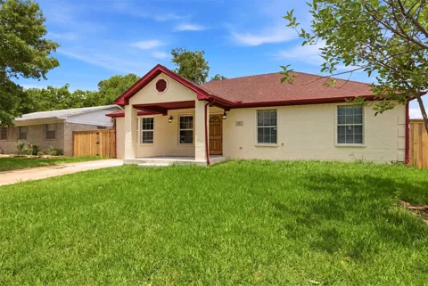 507 E Daugherty Drive