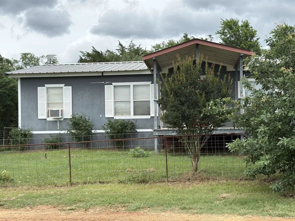 2990 S 304 Highway Rosanky, TX 78953