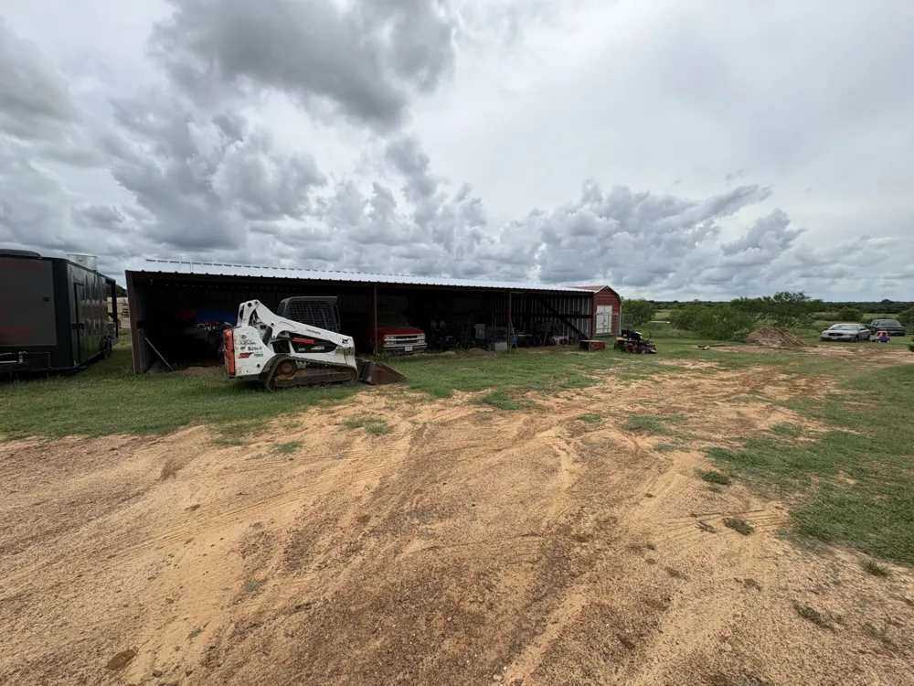 2990 S 304 Highway Rosanky, TX 78953