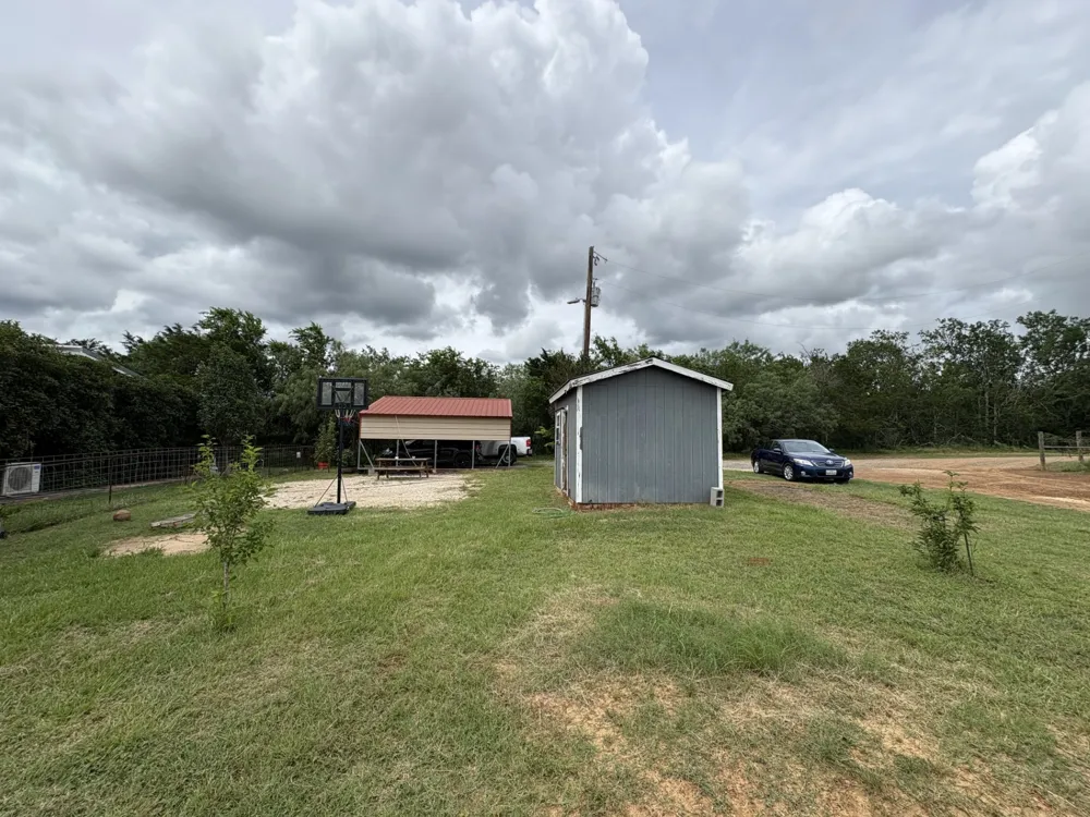2990 S 304 Highway Rosanky, TX 78953