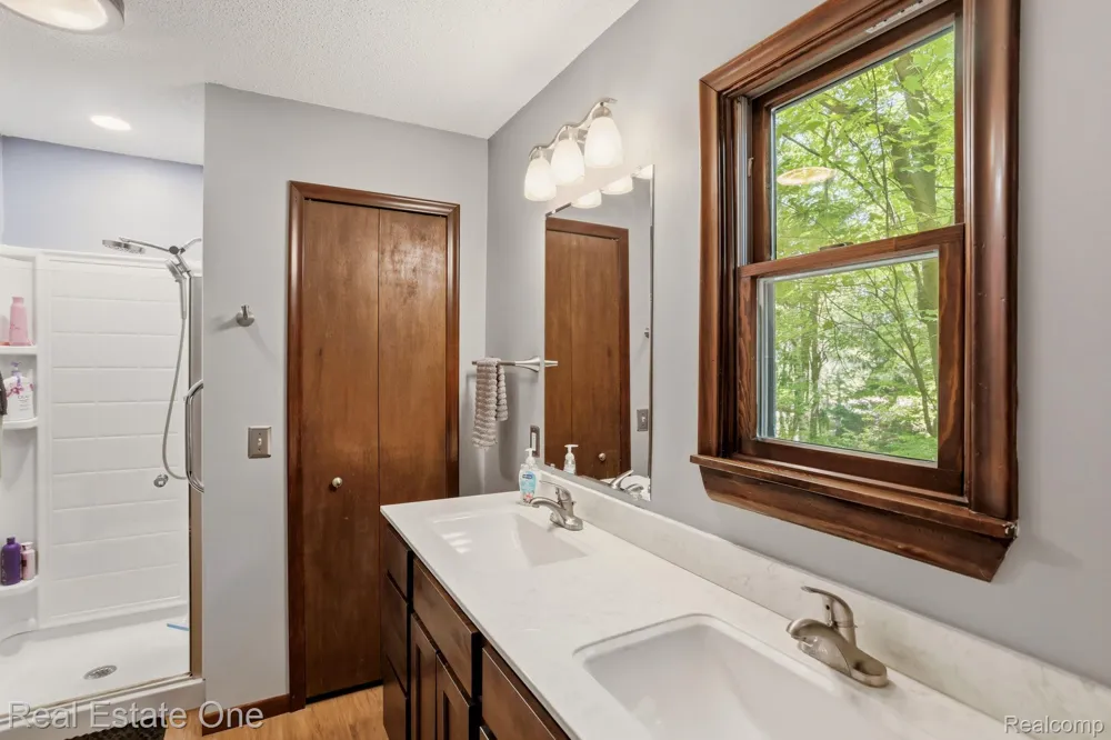 6218 Sturgeon Creek Parkway Midland City, MI 48640