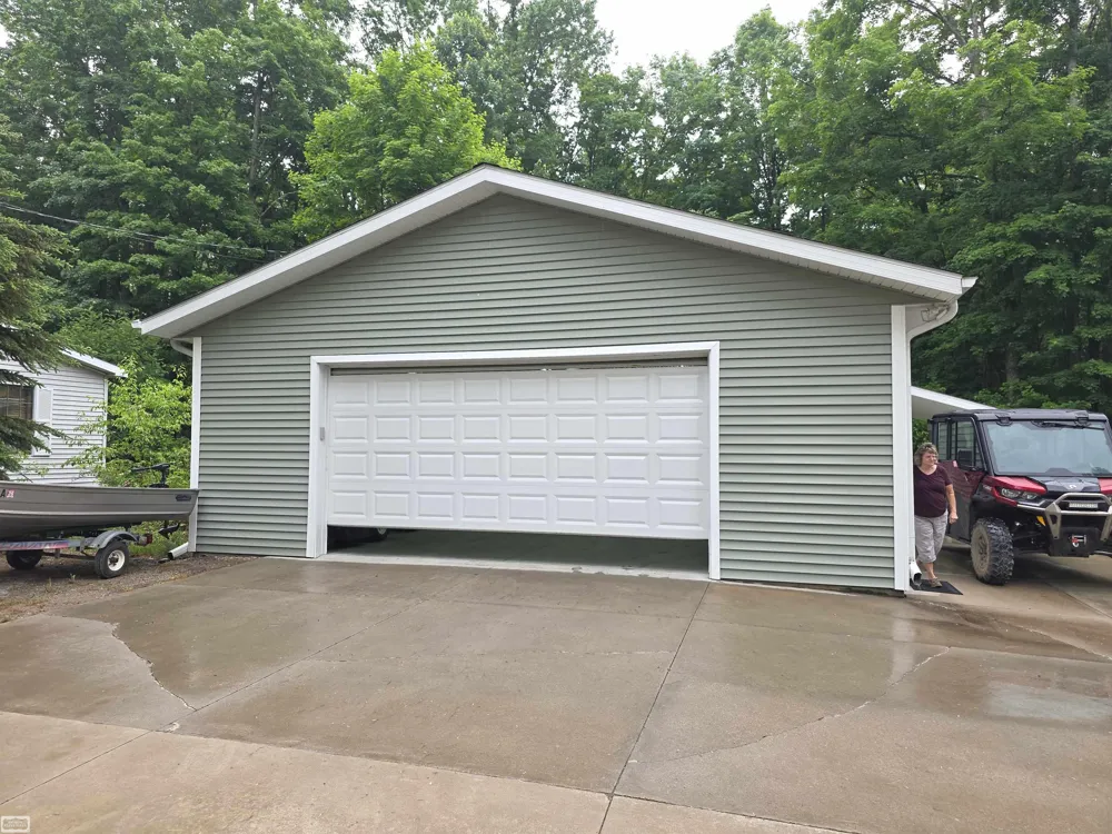 7903 Macatawa Trail Gaylord City, MI 49735