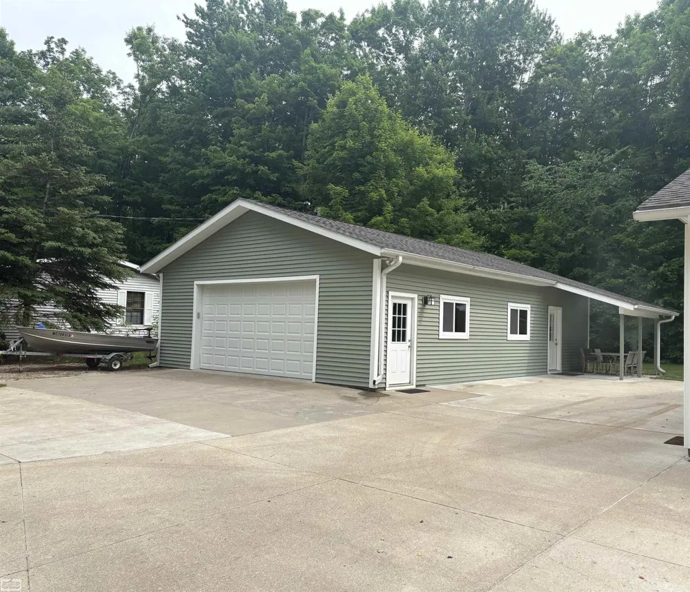 7903 Macatawa Trail Gaylord City, MI 49735
