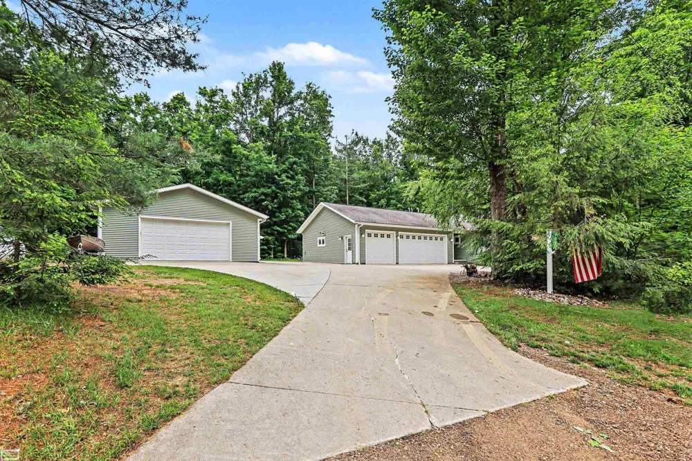 7903 Macatawa Trail Gaylord City, MI 49735