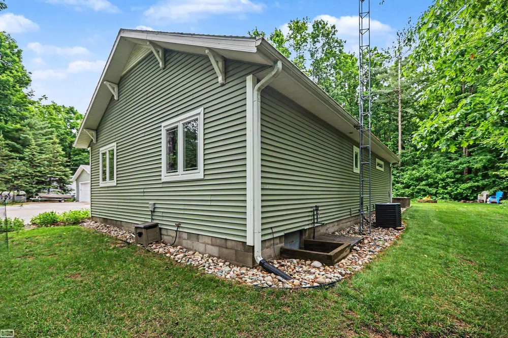 7903 Macatawa Trail Gaylord City, MI 49735