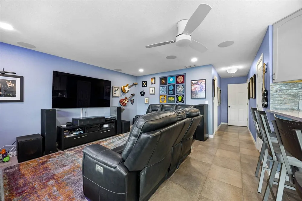2395 HANOVER DR Dunedin, FL 34698