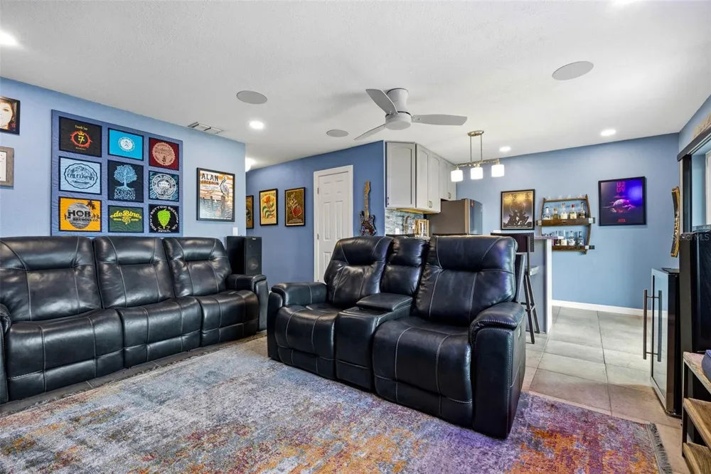 2395 HANOVER DR Dunedin, FL 34698