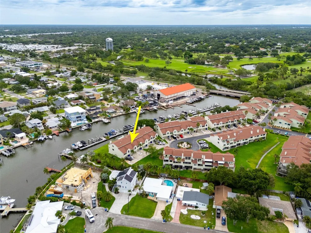 2395 HANOVER DR Dunedin, FL 34698
