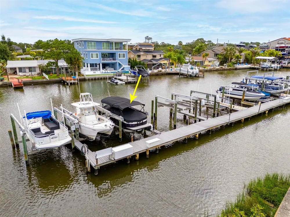 2395 HANOVER DR Dunedin, FL 34698