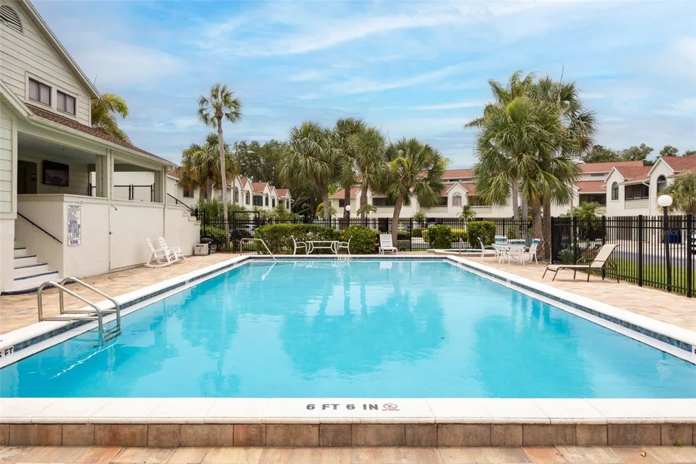 2395 HANOVER DR Dunedin, FL 34698