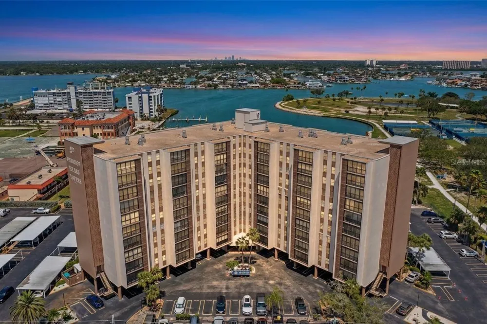 10355 PARADISE BOULEVARD #512 Treasure Island, FL 33706