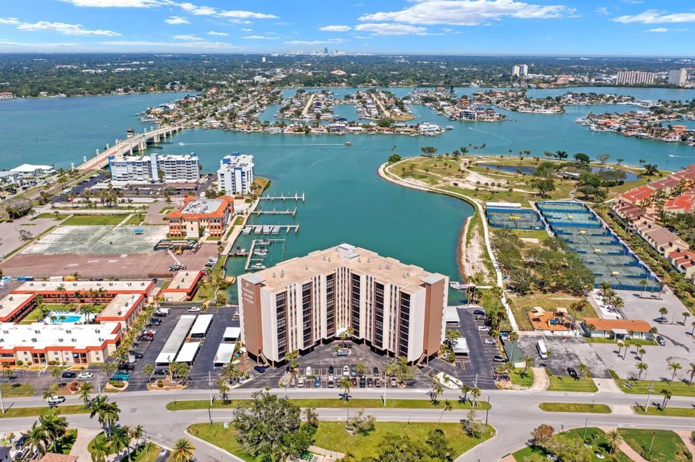 10355 PARADISE BOULEVARD #512 Treasure Island, FL 33706
