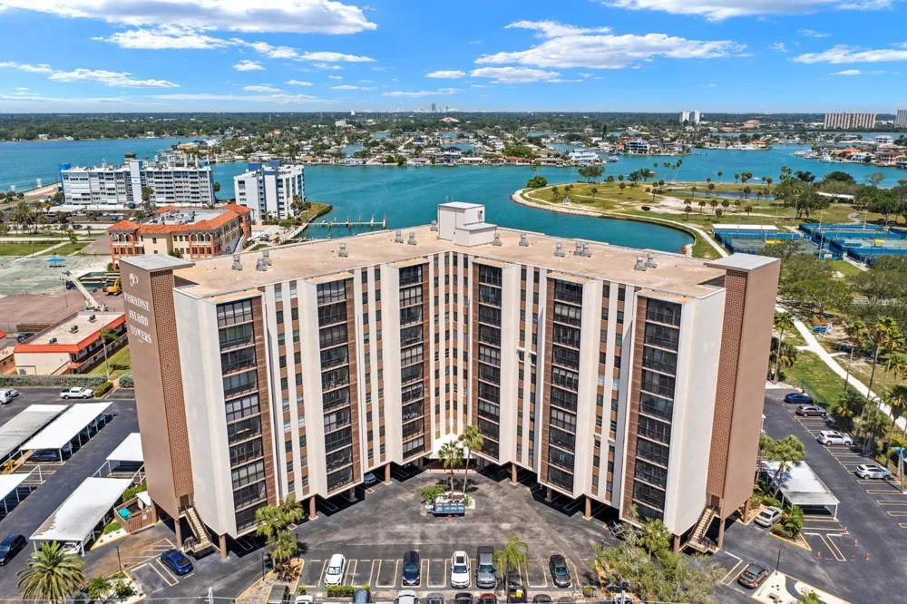 10355 PARADISE BOULEVARD #512 Treasure Island, FL 33706