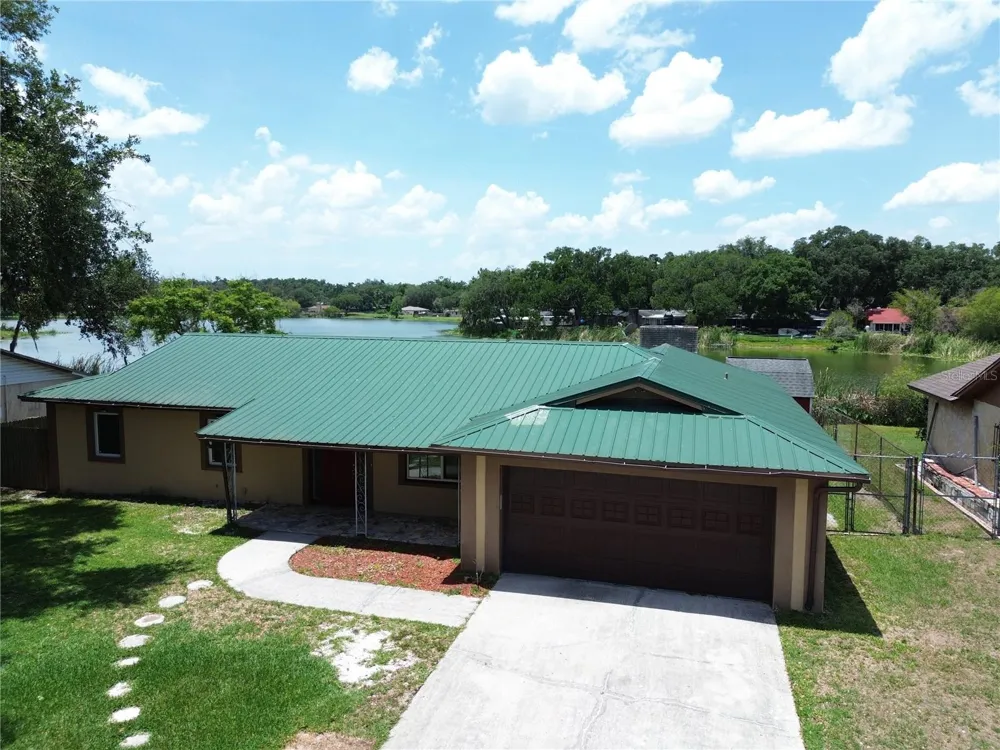 912 SHANGRI LA DRIVE Seffner, FL 33584