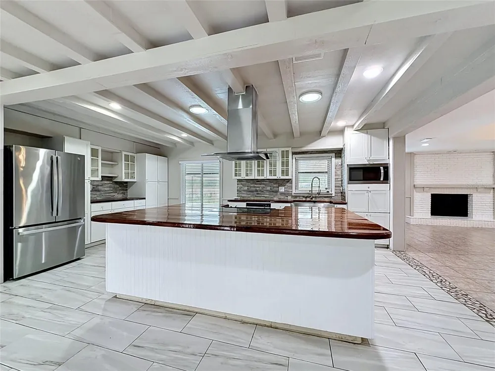 912 SHANGRI LA DRIVE Seffner, FL 33584