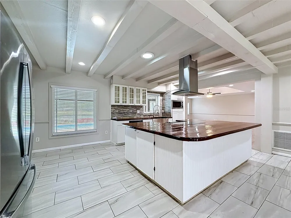 912 SHANGRI LA DRIVE Seffner, FL 33584