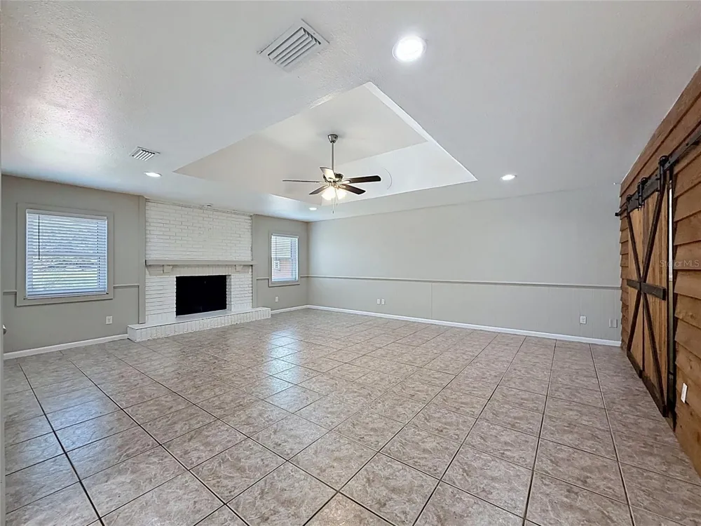 912 SHANGRI LA DRIVE Seffner, FL 33584
