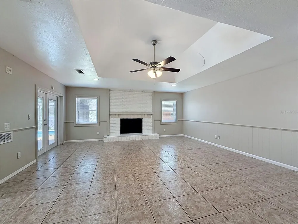 912 SHANGRI LA DRIVE Seffner, FL 33584
