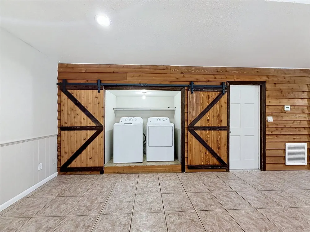912 SHANGRI LA DRIVE Seffner, FL 33584