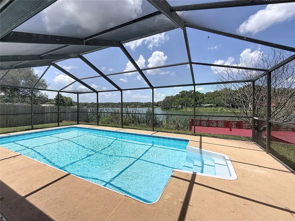 912 SHANGRI LA DRIVE Seffner, FL 33584
