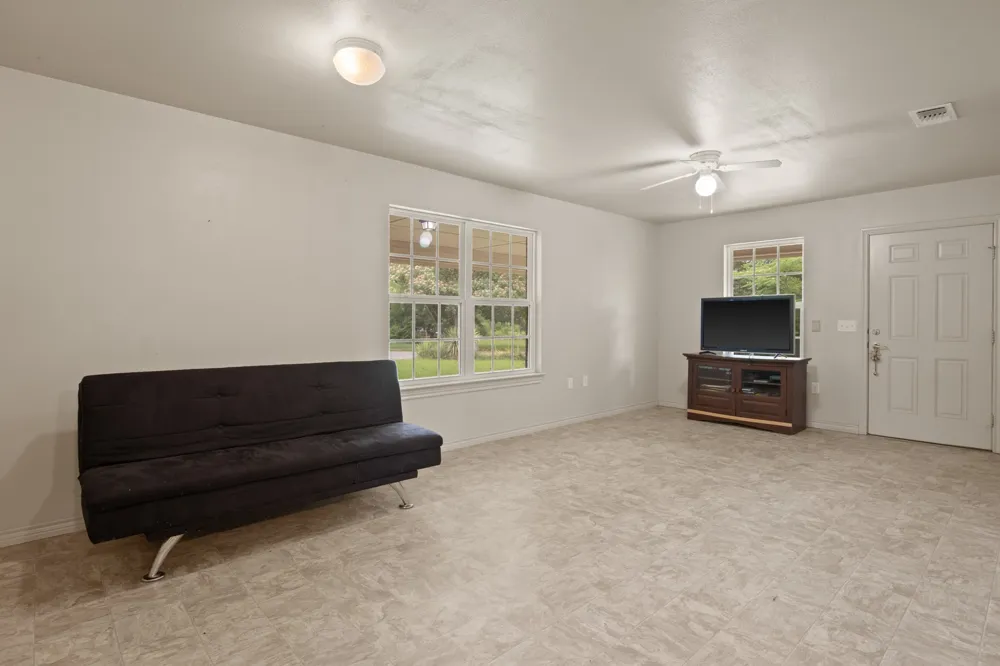 65 RHYNE Avinger, TX 75630