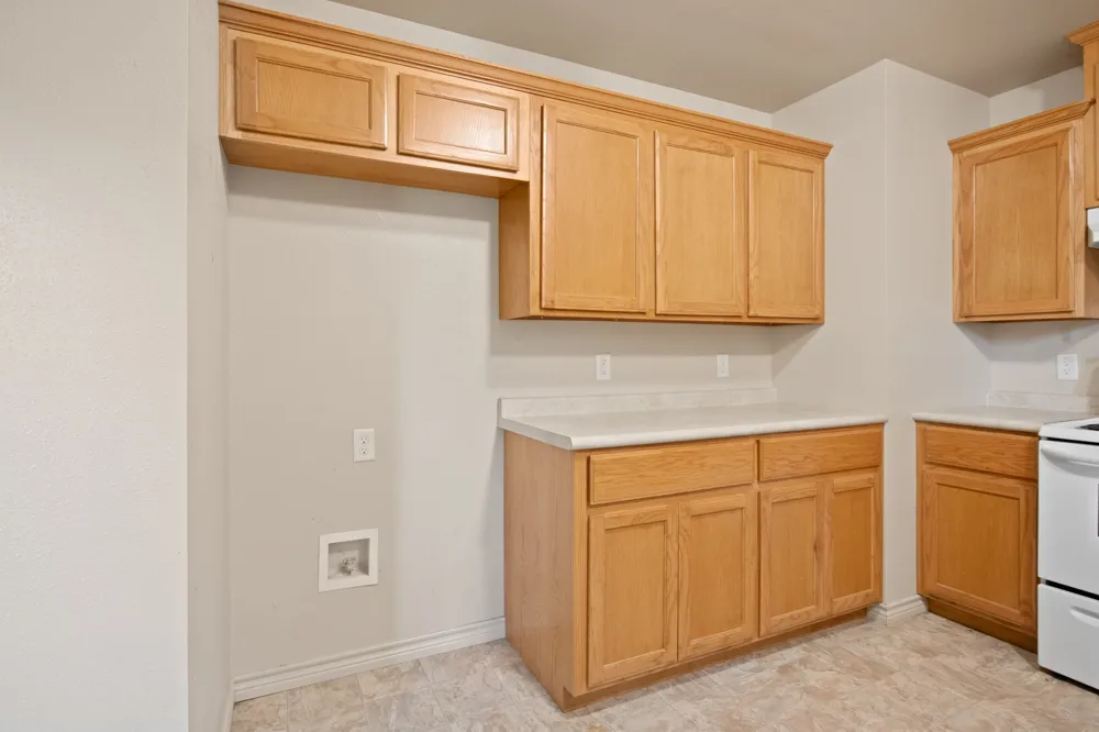 65 RHYNE Avinger, TX 75630