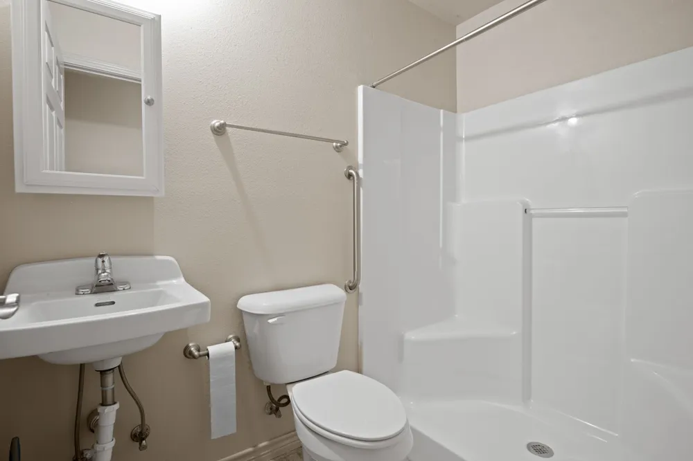 65 RHYNE Avinger, TX 75630
