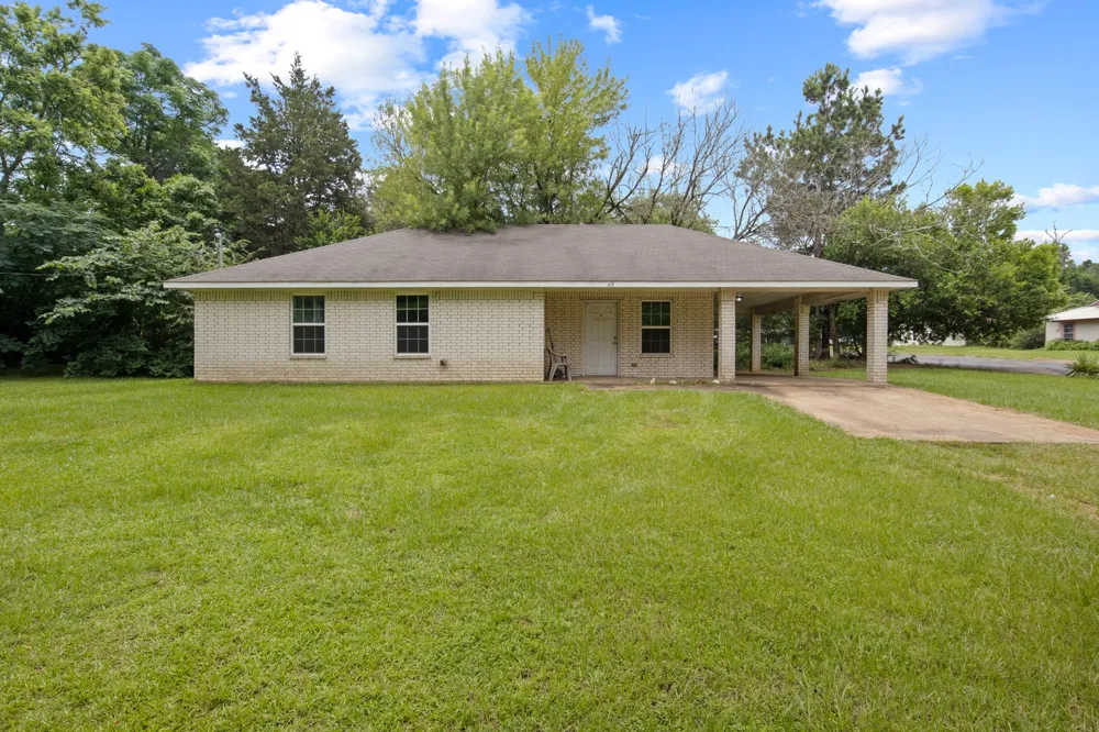 65 RHYNE Avinger, TX 75630