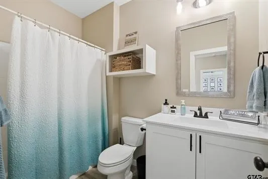 17018 Crossing Circle Lindale, TX 75771