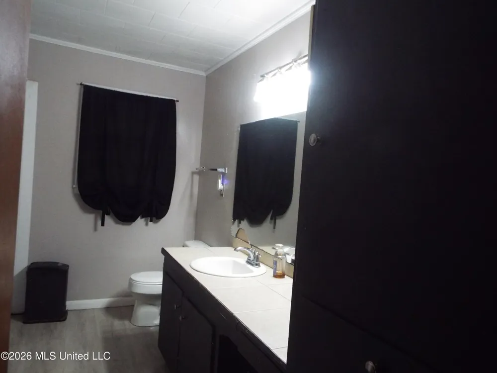 502 Lakeview Avenue Mccomb, MS 39648