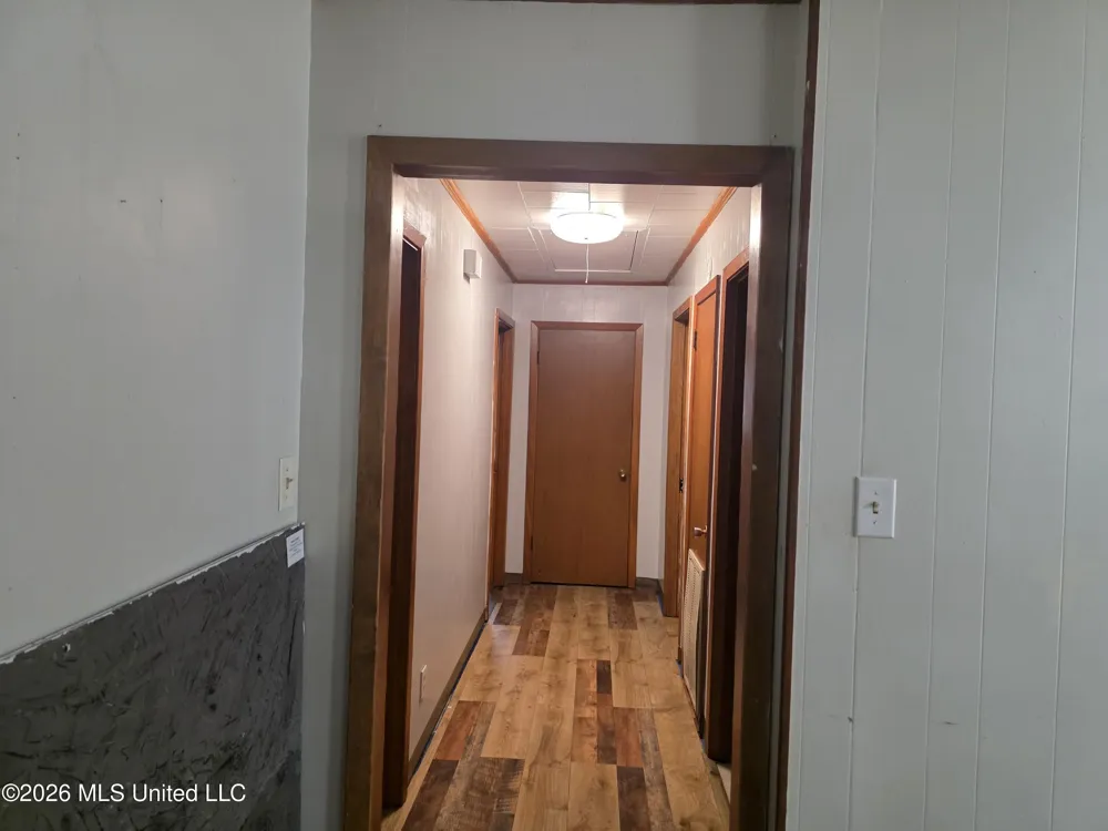 502 Lakeview Avenue Mccomb, MS 39648