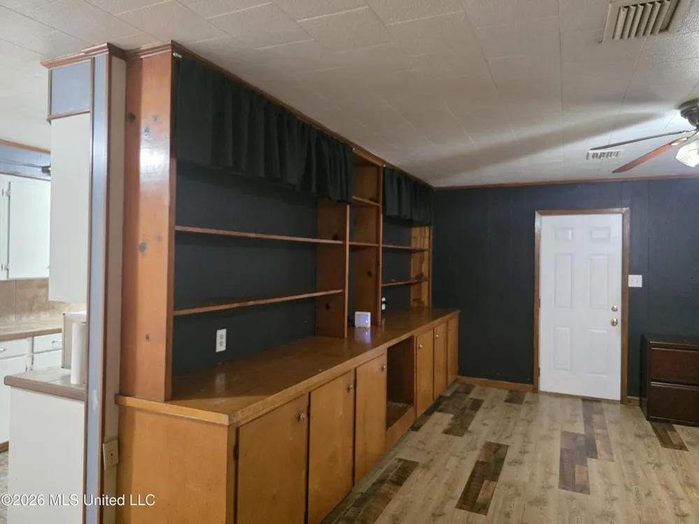 502 Lakeview Avenue Mccomb, MS 39648