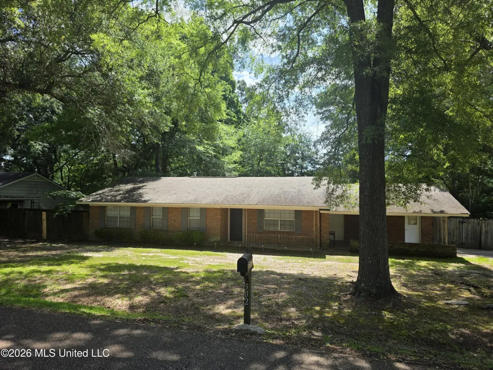 502 Lakeview Avenue Mccomb, MS 39648
